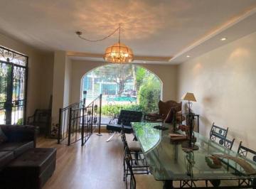 Casa de 6 habitaciones, Quito · Venta Casa Dos Departamentos Ó Comercial Mariana de Jesús Cerca Al Cc. Jardin
