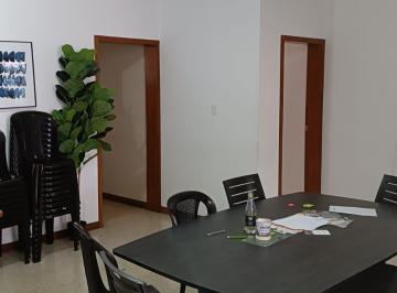 Departamento de 3 habitaciones, Guayaquil · A Una Cuadra del San Marino, a m de La Av Plaza Dañin, Cerca Universidad Estatal, Av Americas