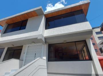 Casa de 4 habitaciones, Quito · Casa Para Oficinas, Empresas, Fundaciones