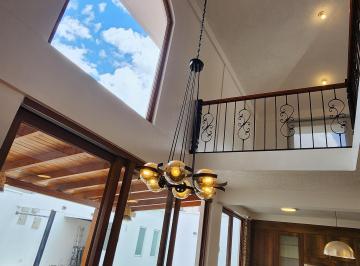 Casa de 4 habitaciones, Quito · Arriendo Casa Nayon 4 Dorm. Estudio Sala Estar Escuelas Oficinas Vivienda