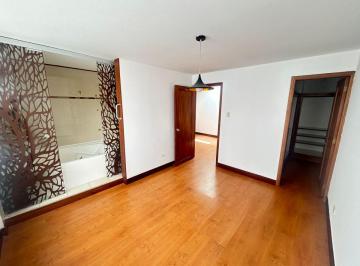 Departamento de 3 habitaciones, Quito · Venta Bellavista Baja Duplex Excelente Vista Tres Dorm.