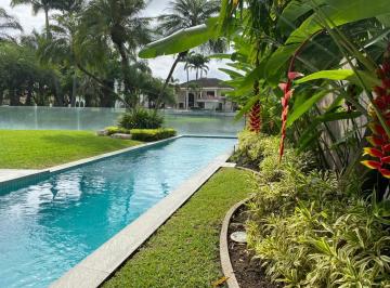 Casa de 4 habitaciones, Guayaquil · Se Vende Casa en Laguna Club, Via a La Costa