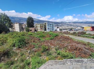 Terreno / Lote · 3045m² · Renta o Venta Terreno Sobre La Av Galo Plaza Laso Inf Cbr Carla del Pino