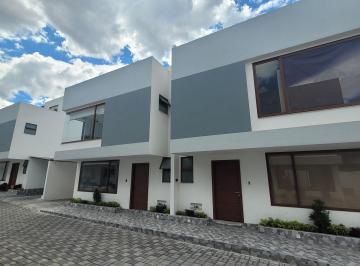 Casa de 3 habitaciones, Quito · Casa de Venta, Tumbaco, Sector Santa Rosa, 3 Dorm., 137 m