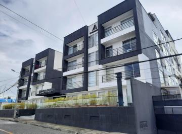 Departamento de 3 habitaciones, Quito · Se Vende Departamento con Patio Embajada Americana Solca