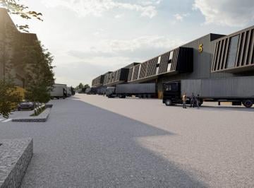 Bodega-Galpón · 2597m² · 10 Estacionamientos · Rento Bodega Nueva en Pifo