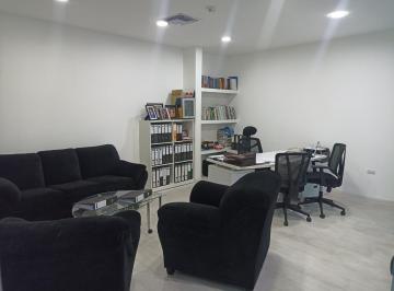 Oficina comercial de 8 habitaciones, Guayaquil · Urdesa Central Vendo Casa Nueva, U Oficina Comercial Espaciosa de Una Planta