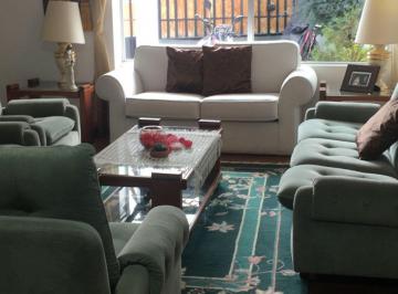 Casa de 8 habitaciones, Cuenca · Casa / Terreno Renteros en Venta Sector Hospital Regional