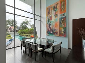 Casa de 4 habitaciones, Guayaquil · Alquilo y Vendo Lujosa y Moderna Casa Amoblada en Laguna Club