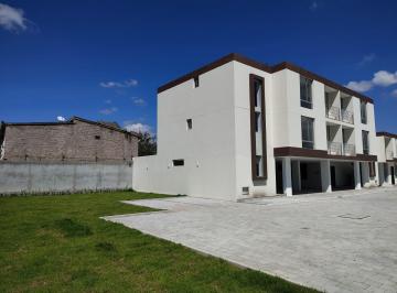 Casa · 106m² · 3 Habitaciones · 1 Estacionamiento · Mv - Sector Llano Chico, en Venta Casa 3d 106 m², 2 Pisos, Aplica Credito Vip