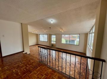 Departamento de 4 habitaciones, Quito · Departamento Duplex en Renta, Bellavista, Quito.