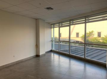 Departamento de 1 habitación, Guayaquil · En Alquiler Linda Oficina Comercial en El Edif. Arcos Plaza - Km. 1.5 Samborondon - 55 m²