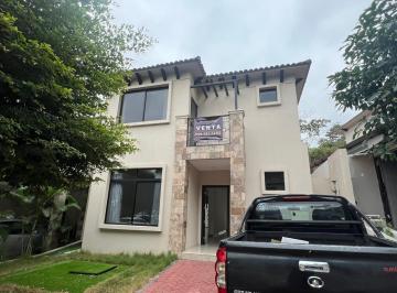Casa de 3 habitaciones, Guayaquil · Casa en Venta, Urb. Bosques de La Costa - Etapa Aura del Bosque Mz 595 V25