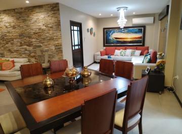Casa de 3 habitaciones, Guayaquil · Casa en Venta Terranostra Via a La Costa