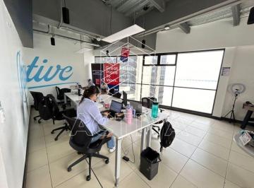 Oficina comercial , Guayaquil · Oficina Grande en Venta en El Edificio Emporium, Sector Puerto Santa Ana