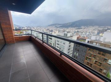 Departamento de 3 habitaciones, Quito · Departamento con Terraza Cubierta y Increíble Vista