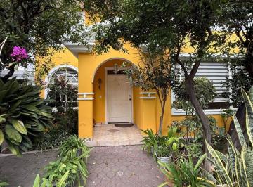 Casa de 3 habitaciones, Quito · Rento o Vendo Linda Casa en Conjunto Lleno de Áreas Verde Sector Ventura Mall