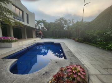 Casa de 4 habitaciones, Guayaquil · Samborondon, 4 Dorm. Piscina Estudio Etc