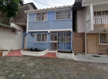 Casa de 3 habitaciones, Guayaquil · En Venta Casa Alborada X Conjunto Cerrado Diagonal Rotonda - I. Alarcón