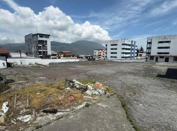 Terreno / Lote · 2800m² · Arriendo Terreno Esquinero Ponciano Alto - Carcelen