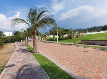 Terreno / Lote , Quito · Terreno de 1052 m² en Venta, Tumbaco con Vista Al Parque