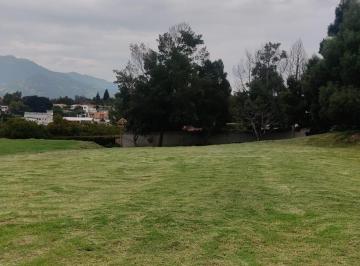Terreno / Lote · 1942m² · Terreno en Venta en Una de Las Mejores Urbanizaciones de Cumbaya