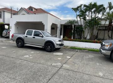 Casa de 2 habitaciones, Guayaquil · Casa de Una Planta
