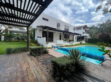 Casa en Venta de 4 habitaciones Tumbaco · Tumbaco, La Viña