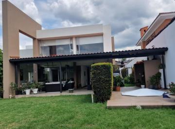 Casa de 4 habitaciones, Quito · Magnifica Residencia en Valle 1 y 2