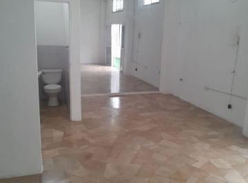 Oficina comercial de 1 habitación Alquiler USD 320 · Urdesa, Oficina, Consultorio, Planta Baja, en Alquiler.