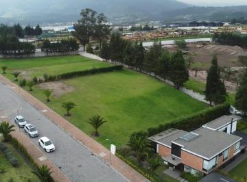 Terreno / Lote , Quito · Terreno en Pumbo - Cercania Al Nuevo Colegio Americano
