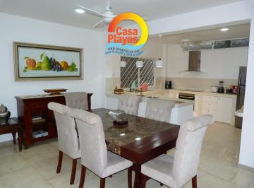 Casa de 5 habitaciones, Playas · Casa Grande y Nueva de Venta en Playas, Barrio Las Brisas, Calle Asfaltada