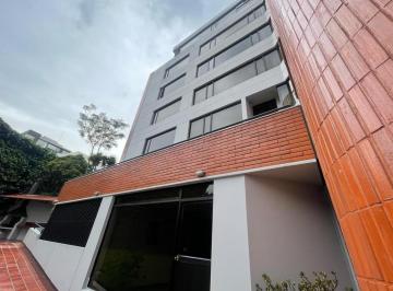 Departamento · 323m² · 3 Habitaciones · 2 Estacionamientos · En Venta Amplio Departamento de 323 m², Remodelado / Granda Centeno/ *mm