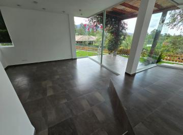 Casa de 3 habitaciones, Quito · Casa en Renta Cumbaya Lumbisi