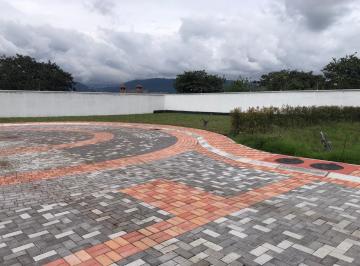 Terreno / Lote , Quito · Vendo Terreno Esquinero 530 m² Plano Santa Rosa