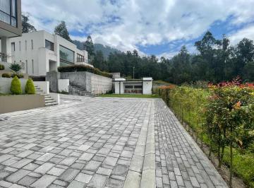 Terreno / Lote , Quito · Oportunidad Vendo Terreno Plano Bifamiliar - Miravalle - Margareth Arregui