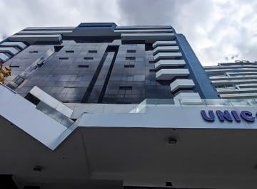 Oficina comercial de 2 habitaciones, Quito · Venta Oficina Centro Comercial Unicornio Av Amazonas