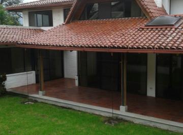 Casa de 5 habitaciones, Quito · Vendo Casa 2.538 m² Terreno 835 m² Const $990.000