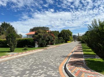 Terreno / Lote , Quito · Puembo, Terreno de Venta Dentro de Urbanización El Chaupi