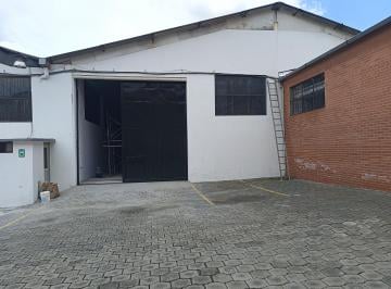 Bodega-Galpón , Quito · Arriendo Galpón Bodega con Oficina Pequeña Sector Industrial Alquiler