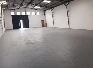 Bodega-Galpón , Quito · Galpón con Oficinas en Renta Sector Norte de Quito Entrada Al Comité Dentro de Complejo Cerrado