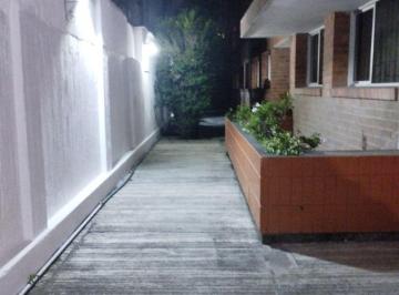 Departamento en Alquiler de 3 habitaciones La Floresta · Departamento Amoblado Listo Para Habitar – U. Católica / Saleciana / Baca Ortiz