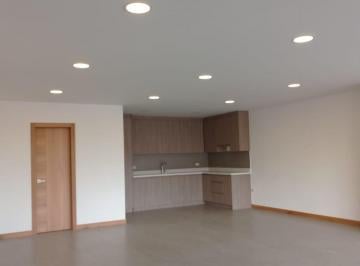 Oficina comercial , Cuenca · Se Vende Local Comercial Excelente Ubicacion