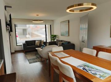 Casa · 147m² · 4 Habitaciones · 1 Estacionamiento · Casa en Venta en Ambato en Exclusivo Condominio