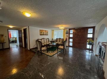 Local comercial de 12 habitaciones, Quito · Propiedad Comercial de Alquiler en Cumbayá