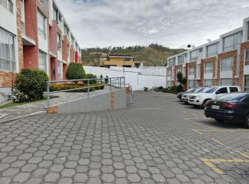Departamento · 84m² · 3 Habitaciones · 1 Estacionamiento · Departamento en Venta - Al Sur de Ambato