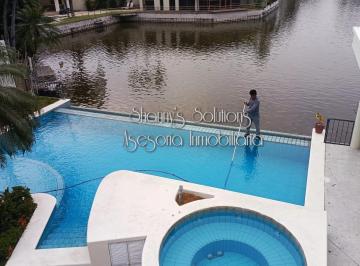 Casa de 5 habitaciones, Guayaquil · Samborondon Km 1.5, Venta Casa Sin Amob con 5 Hab, Piscina, Atico y Centrales