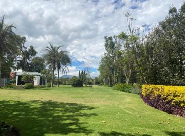 Terreno / Lote · 1341m² · Terreno de Venta en Puembo, 1.341 m², Exclusiva Urbanización con Amplias Áreas Comunales.