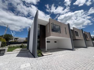 fachada principal · Casa con 3 Habitaciones en Venta en Tumbaco, 340 m² Terreno
