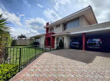 Casa de 4 habitaciones, Quito · Casa en Venta Tumbaco 4 Dorm. Cerca Plaza Hilacril